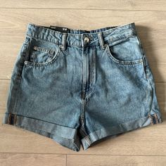 Nwt H&M Divided High-Waist Mom Shorts - Size 6 Denim Bottoms With Pockets And Short Inseam, Blue High-waisted Shorts With Belt Loops, Blue Denim Bottoms With Short Inseam, Size 10 Women, Compression Pants, White Halter Maxi Dress, People Shopping, Upcycled Denim, Jeans For Short Women