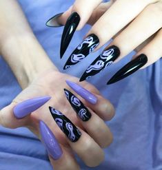 Nails Styles, Witchy Nails, Halloween Acrylic Nails, Hippie Nails, Punk Nails, Drip Nails, Edgy Nails, Goth Nails, Grunge Nails