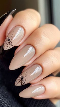 Spider Nail Art Design, Elegant Halloween Nails, Spider Nails, Neutral Nail Art, Neutral Halloween, Halloween Manicure, Spooky Nails, Witchy Nails, Fall Manicure