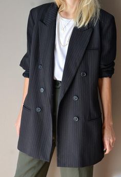 Black Striped Blazer Outfit, Pinstripe Blazer Outfit, Striped Blazer Outfit, Job Clothes, Smart Casual Women, Blazer Outfits For Women, Pinstripe Blazer, Work Wear Outfits