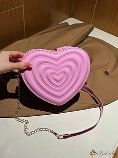 BirdinBag - Chic Heart-Shaped Fashion Bag Chain Pattern, Novelty Bags, Diy Supplies, Bag Bag, Chain Bags, Free Gifts, Fashion Bags, Heart Shapes, Pu Leather