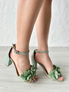 Green Bride Heels With Tulle Ribbon, Low Heels Wedding Shoes, Boho Wedding Shoes, Green Shoes for Bride, Wedding Shoes for Women - Etsy Spring Prom Wedding Shoes With Padded Heel, Spring Wedding Guest Heels With Padded Heel, Round Toe Sandals For Spring Wedding, Spring Wedding Sandals With Round Toe, Spring Open Toe Shoes For Wedding Guests, Spring Wedding Guest Open Toe Shoes, Spring Wedding Guest Open-toe Shoes, Spring Wedding Guest Closed Toe Sandals, Spring Wedding Shoes With Padded Heel And Round Toe