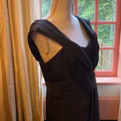 Size 12 - Never Worn - No Tags. It’s Much More Stunning On. It’s A Couple Sizes Too Big For Me Now Which Is The Only Reason I’m Putting It On Poshmark. Black Midi Dress With Pleated Bodice For Formal Events, Formal Black Midi Dress With Pleated Bodice, Fitted Mini Dress With Asymmetrical Neckline, Pre-draped, Pleated V-neck Mini Dress For Evening, Black Midi Dress With Pleated Bodice For Evening, Black Pleated Bodice Midi Dress For Night Out, Black Midi Evening Dress With Pleated Bodice, Elegant Black Mini Dress With Pleated Bodice, Black Cocktail Midi Dress With Pleated Bodice