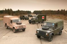 Land Rover Pick Up, Land Rover Series, Land Rovers, Army Vehicles, The Army, British Army, Old Trucks, Land Rover Defender, Armed Forces