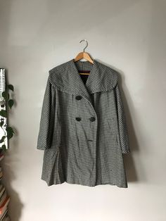 THE COLLAR on this one. Really beautiful lightweight swing coat. Shell is in great vintage condition although a few buttons are missing. The lining has seen better days as seen in photos. Still a stunner though. armpit to armpit: 23.5" shoulder to shoulder: 16.5" sleeve: 12" length: 32" Measurements taken with garment laying flat, x2 for full circumference. Follow me on Instagram @goldcadillac_vintage for all the latest finds and thrifting adventures. Feel free to message me with any questions. Thanks for looking xo Vintage Houndstooth, Better Days, White Coat, Better Day, Portland, Favorite Outfit, Follow Me, Art Collection, Bathing Beauties