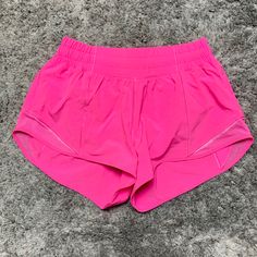 NWOT Lululemon Hotty Hot LR Shorts 2.5" *Dark Prism Pink Womens size 4 Color is Dark Prism Pink Inseam is 2.5 Low Rise fit In perfect condition Reasonable offers are welcome!! #lululemon #hottyhot #running #athletic #shorts Pink Shorts Lululemon, Lululemon Shorts For Sale, Lululemon Shorts Hotty Hot Pink, Neon Lululemon Shorts, Hot Pink Lululemon Shorts Outfit, Lululemon Hotty Hot Pink, Hot Pink Lululemon Shorts, Lulu Pink Shorts, Hotty Hot Shorts Lululemon