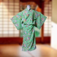 This is a Bingata dyeing kimono for women. It's beautiful pastel green. It's japanese M-size. It fits women who are 155cm~165cm (5'1.0"~5'5.0") tall. It's unused. Green Kimono With Kimono Sleeves For Tea Ceremony, Traditional Green Kimono For Spring, Long Green Kimono For Spring, Long Green Spring Kimono, Traditional Kimono For Spring Tea Ceremony, Spring Long Green Kimono, Traditional Green Kimono For Summer, Traditional Green Summer Kimono, Fits Women