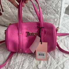 New Juicy Couture Hot Pink Shoulder Bag, Super Pretty I’m Just Never Going To Use Her. Pink Juicy Couture, Pink Stuff, Pink Shoulder Bag, Bags Pink, Pink Y2k, Girly Bags, Pretty Princess, Pink Vibes, Juicy Couture Bags