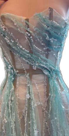 Siren Costume, Ocean Dress, Diy Moss, Look Boho Chic, Mermaid Aesthetic, Theme Dress, Mermaid Inspired, Gowns Prom, Sea Inspired