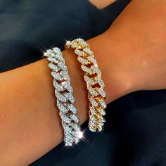 Brand Name: All Ice On MeBracelets Type: Chain & Link BraceletsGender: WomenMetals Type: Zinc AlloyOrigin: CN(Origin)Fine or Fashion: FashionStyle: ClassicMaterial: CRYSTALChain Type: Snake ChainItem Type: BraceletsCompatibility: All CompatibleShape\pattern: RoundFunction: OtherModel Number: CSetting Type: NoneClasp Type: LOBSTER200000631: 349907 Iced Out Cuban Link Chain, Link Chain Bracelet, Crystal Chain, Gold Plated Bracelets, Cuban Link Chain, Rhinestone Bracelet, Cuban Chain, Bracelet Argent, Cuban Link