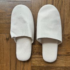 Cotton Slippers With Sueded Soles, Purchased In Japan. Women's Xl (Fits Shoe Size 9.5-11). Brand New, Never Worn. Reasonable Offers Welcome. Mary Jane Wedge Shoes, Japanese Slippers, Black Evening Shoes, Arturo Chiang Boots, Brown Mary Janes, Brown Mary Jane Heels, Cotton Slippers, Mary Jane Wedges, Brown Wedges