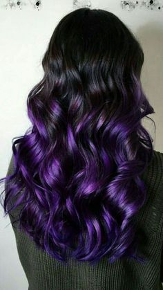 Purple Hair Streaks, Dark Purple Hair Color, Long Purple Hair, Exotic Hair Color, Purple Hair Highlights, Exotic Hairstyles, Purple Ombre Hair, Dark Purple Hair