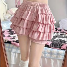 Cute Pink Ruffled Skirt, Medium Pink Ruffle Mini Skirt, Ruffle Skirt Pink, Cute Pink Skirts, Cutecore Fashion, Pastel Pink Skirt, Pink Miniskirt, Hero Suits, Short Ruffle Skirt, Pink Ruffle Skirt