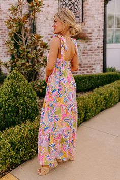 - Get a resort ready look with this vibrant maxi! - Colorful material with a paisley print - A built-in partial lining ending above the knee - A square cut neckline - 1.5 inch tie closure straps - A smocked upper back - Hidden side pockets - A flowy silhouette that ends in a rifle maxi length hemline Paisley Maxi Dress, Impressions Online Boutique, Square Cut, Dance Dresses, Above The Knee, Paisley Print, Online Boutique, The Knee, Paisley