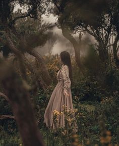 Creepy Cottagecore, Battling Demons, Academia Hairstyle, Ethereal Photography, Dark Cottage Core, Fairytale Aesthetic, Nature Photoshoot, Ethereal Aesthetic, Dreamy Photography