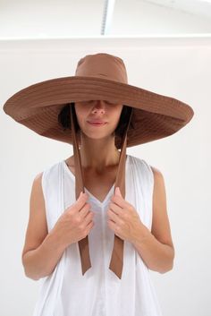 Beklina Voluminoso Tie Hat - Brown | Garmentory Sun Hat Outfit, Oversized Bucket Hat, Big Sun Hat, Fashion Artist, Oversized Hat, Retro Hats, Windy Weather, Fall Pants, Wide Brim Sun Hat