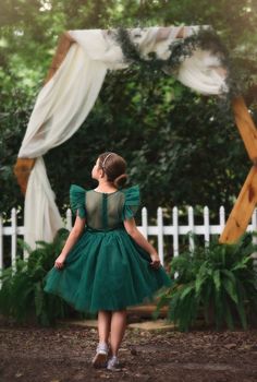 Trish Scully, Green Flower Girl Dresses, Green Formal Dresses, Milly Dress, Green Flower, All Eyes, All About Eyes, Winter Dresses, استوديو الصور