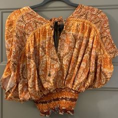 Nwt Orange Patterned Summer Top Brown Floral Print Tops For Beach, Brown Bohemian Crop Top For Spring, Bohemian Brown Crop Top For Spring, Brown Boho Print Top For Beach, Beach Brown Top With Boho Print, Orange Bohemian Crop Top For Spring, Casual Brown Boho Print Top, Orange Bohemian Tops For Day Out, Cute Summer Tops