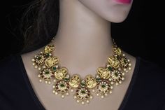 Most beautiful real kempu  polki necklace  with screw back earrings .looks like real gold Kundan Jeweled Temple Necklace, Kundan Temple Necklace With Jeweled Details, Jeweled Kundan Temple Necklace, Lakshmi Idol, Tiger Nails, Tea Wedding Favors, Mehndi Decor, Polki Necklace, Star Wedding