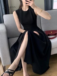 [xlmodel]-[size]-[9999] 2023 Summer Black Sleeveless A-line Vest Dress Women Streetwear Sweet Sexy Long Dresses Woman Party Club Dress Fashion Vestido Measurement In CM Size Chest Waist Length S 80 64 110 M 84 68 111 L 88 72 112 XL 92 76 113 Measurement In Inch Size Chest Waist Length S 31.5 25.2 43.3 M 33.1 26.8 43.7 L 34.6 28.3 44.1 XL 36.2 29.9 44.5 [xlmodel]-[custom]-[58379] [xlmodel]-[custom]-[56667] Warm Reminder: 1. Please strictly follow the size chart to select the size. Do not select d Women Streetwear, Club Dress, Summer Black, Women Long Dresses, Streetwear Women, Long Dresses, Black Sleeveless, Waist Length, Club Dresses