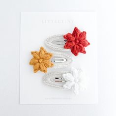 Winter Leaves Crochet Hair Clip  - Package includes 3 clips - Clip size approximately 5.5cm - Suitable for toddlers and young girls  ♡ Don't forget to follow and tag us on Instagram @littletinylabel or visit our website  We love seeing your little ones wearing our bows! *Please ensure adult supervision when using and remove headwear before putting child to sleep. All our items are handmade with love, so they may slightly vary in size and pattern. Crochet Hair Clip, Leaves Crochet, Christmas Hair Clip, Winter Leaves, Crochet Hair Clips, Outfit Christmas, Tie Headband, Boutique Bows, Christmas Hair