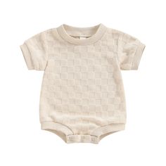 Stay trendy this season with our GEOMETRIC T-Shirt Onesie! This perfect summer, spring, or fall outfit is casual yet sweet, making it suitable for both baby girls and baby boys. The geometric design adds a fun twist to any wardrobe, while still keeping your little one comfortable and stylish. Summer Outfit Accessories, Romper Summer, Short Sleeve Jumpsuit, Neutral Baby Clothes, Summer Baby Clothes, Body Suit With Shorts, Pajamas Gift