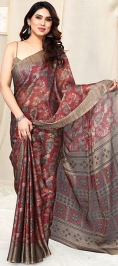 Red and Maroon color Saree in Chiffon fabric with Floral, Printed work Engagement Reception, Reception Lehenga, Floral Work, Casual Saree, Waist Chain, Maroon Color, Blouse Length, Indian Sarees, Chiffon Fabric