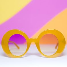 Super cute 1960s mod inspired orange sunglasses with a light lens. UV400 Lenses These are NEW, vintage-reproduction glasses. All glasses come with a complementary handmade sleeve, often made of true vintage fabric. 🔴 🟠 🟡 🟢 🔵 🟣 ⚫️ ⚪️ 🟤 Other colors available in this style frame boldfashionedeyewear.etsy.com 📦 Please read the FAQs for information on shipping and returns. Orange Sunglasses, 1960s Mod, Retro Sunglasses, Vintage Fabric, True Vintage, Eyewear Sunglasses, Sunglasses Accessories, Round Sunglasses, Beauty Book