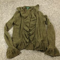 Ralph Lauren Sweater Wool Cashmere Cardigan Flecked Open Green Womens Medium Ruffled With Bell Sleeves I Found A Sold Nwt Listing Where The Tag Mentions "Estate Fashion", Which I'd Guess Is The Name Of The Collection The Style Is From. It Also Has $179 Msrp. Excellent Condition, No Flaws. V-neck Ruffled Sweater For Fall, Fitted Long Sleeve Ruffle Cardigan, Winter Green Ruffled Tops, Green Ruffled Winter Tops, Green Ruffled Tops For Winter, Winter Ruffled Long Sleeve Cardigan, V-neck Ruffled Cardigan For Layering, Ralph Lauren Long Sleeve Winter Tops, Casual Long Sleeve Ruffle Cardigan