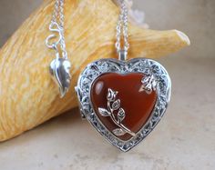 Amber Locket Jewelry As A Gift, Amber Locket Jewelry For Gift, Heart Pendant Amber Jewelry For Gift, Amber Heart Pendant Jewelry Gift, Heart-shaped Amber Jewelry Gift, Heart-shaped Amber Jewelry For Gifts, Music Box Necklace, Chakra Music, Music Box Locket