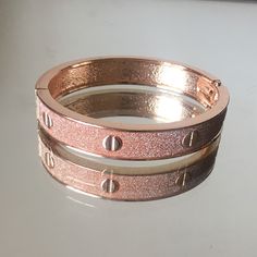 Faux Rose Gold Bracelet. Super Shimmery And Cute! Never Worn. Excellent Condition. Chic Pink Bracelets For Party, Jewelry Rose Gold, Forever 21 Jewelry, Rose Gold Bracelet, Pink Gold, Womens Jewelry Bracelets, Cartier, Pink And Gold, Gold Bracelet