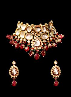 Luxurious Kundan Ruby bridal choker set Bridal Look Indian, Kundan Choker Set, Indian Bridal Jewelry, Kundan Choker, Choker Set, Bridal Jewellery Indian, Bridal Look, Red Ruby, Indian Bridal