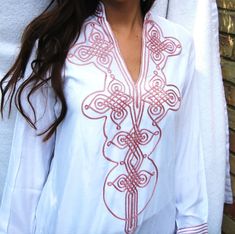 oooooooooo Handmade Tunic Shirt with Rose Pink Embroidery directly from Marrakech This is a vintage Moroccan Tunic Shirt, ideal for any casual wear. With a unique embroidery pattern, this tunic shirt will surely be a wonderful one off item! Wear it with caual jeans, or black trousers and you will be sure to create a bohemian chic impact to everyone. Enjoy...! This piece comes in: S/M/L/XL ♥ Marrakech, Bring the uniqueness in you... Be Bohemian, Live Bohemian....♥ Thank you for your interest! fro Valentines Gifts For Him, Summer Gifts, Autumn Dress, Boxing Day, Valentines Gifts For Her, White Dress Summer, Tunic Shirt, Boho Summer, Bohemian Chic