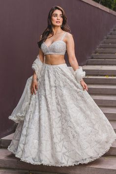 Bridal Lehenga Design, V Neck Lehenga, Pastel Lehenga, Latest Bridal Lehenga Designs, Bridal Lehenga Designs, Organza Embroidery, Latest Bridal Lehenga, Lehenga Designs Simple