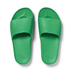 Arch Support Slides - Classic - Kelly Green Comfortable Green Slide Slippers, Comfortable Green Slides With Textured Footbed, Green Comfortable Slip-resistant Sandals, Comfortable Flip Flops With Arch Support For Everyday, Comfortable Everyday Flip Flops With Arch Support, Comfortable Green Slip-resistant Sandals, Comfortable Slide Slippers In Solid Color, Comfortable Non-slip Solid Color Slides, Comfortable Cushioned Flip Flops For Everyday