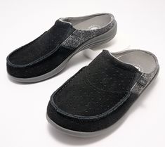 Furnish your feet with constant comfort and satisfying support when you slip on the Siesta Dahlia mule. Soft suede uppers and memory foam cushioning make them an irresistible choice for every casual event on your calendar. From RevitalignTM. Suede Mules, Soft Suede, Dahlia, Mule, Leather Men, Memory Foam, Fashion Shoes, Loafers, Slip On