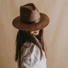 "This panama inspired hat made from paper straw is perfect for summer and autumn. This is a beautiful, organic product and it is also very practical. They are lightweight and they protect you perfectly. These are worn by both men and women. * Handmade in México * Made from natural materials * 5-star rated model * Etsy's pick: selected by Etsy's style and trend editors SIZES Medium (M) = head circumference of 56 - 58.5cm Large (L) = head circumference of 58.5 - 60cm HOW DO I KNOW MY SIZE Discover your size with a measurement tape. Position the tape above your ears and exactly around your head where you want to wear the hat's brim. DIMENSIONS Brim: 8cm / 3.15\" inch Crown: 11cm / 4.33\" inch ONE-SIZE-FITS-MOST Sandoval hats have an elastic inner band which allows our M and L hat sizes to fit Brimmed Boater Hat For Fall, Classic Flat Brim Sun Hat For Fall, Winter Adjustable Boater Hat With Curved Brim, Adjustable Curved Brim Boater Hat For Winter, Classic Brimmed Sun Hat For Fall, Fitted Flat Brim Hat For Everyday, Everyday Fitted Flat Brim Hat, Everyday Brimmed Felt Hat, Fitted Short Brim Hat For Everyday