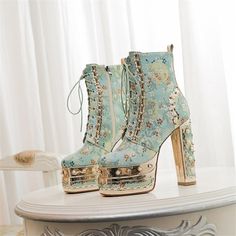 Fairy Shoes, Cute High Heels, Fancy Things, Popular Boots, Dr Shoes, Cute Shoes Heels, Dream Aesthetic, Fancy Shoes, Square Toe Heels