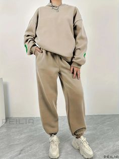 Peilia - Womens Activewear Set: 2-Piece Casual Sports Suit with Hooded Sweatshirt and Jogging Sweatpants, Featuring Letter Print Sporty Leisure Sets For Winter, Sporty Fleece Sets With Long Sleeves, Sporty Fleece Long Sleeve Sets, Sporty Long Sleeve Fleece Sets, Winter Jogging Sets With Long Sleeves, Green Leisure Tracksuit In Sportswear Style, Green Sportswear Tracksuit For Leisure, Solid Color Long Sleeve Sweats For Jogging, Sportswear Tracksuit With Crew Neck For Leisure