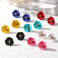 Jewelry Delicate, Estilo Retro, Gift For Women, Flower Design, Red Flowers, Jewelry Earrings Studs, Colorful Flowers, Simple Style, Flower Designs