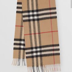 Purchased Dec 2020 As A Gift From My Husband. Like New Condition. The Classic Cashmere Scarf In Check Is Made At A 200-Year-Old Mill In The Scottish Countryside. The Fabric Is Washed In Local Spring Water And Carefully Brushed With Teasels For A Super-Soft Finish. 168 X 30cm/66.1 X 11.8in 100% Cashmere Blue Ivy Carter, Burberry Gifts, Burberry Plaid, Burberry Classic, Burberry Scarf, Blue Ivy, Checked Scarf, Boutique Style, Mein Style