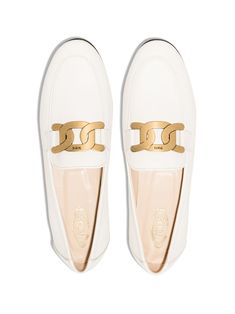 white/gold leather slip-on style round toe chain-link detailing gold-tone hardware branded leather insole flat leather sole This item is in size 39 and the color is White White Flat Shoes, Leather Cap, Mens Gloves, White Flats, Crossbody Tote, Beach Tote Bags, Leather Chain, Gold Leather, Leather Gloves