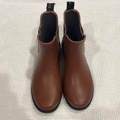 Nwt And Box Joules Rutland Tan Rain Boots. Size 8. Smoke And Pet Free Home. Brown Rain Boots, Winter Rain, Brown Suede, Rain Boots, Women Shoes, Pet, Boots, Women Shopping, Color