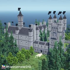 Built this medieval gothic inspired castle :) You can watch the tutorial by clicking the link! Minecraft Gatehouse, Minecraft Castle Blueprints Layout, Minecraft Castle Tutorial, Minecraft Gate, Medieval Castle Layout, Castle In Minecraft, Minecraft Medieval Castle, Minecraft Castle Designs, Rumah Minecraft Sederhana