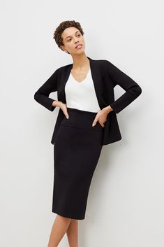 The traditional suit is getting a serious shake-up thanks to this luxurious knit pencil skirt. Chic Business Attire, Business Attire For Women, Formal Business Attire, Women Work Outfits, Business Attire Women, Pencil Skirt Outfits, Business Casual Dresses, Work Outfits Women, Professional Outfits