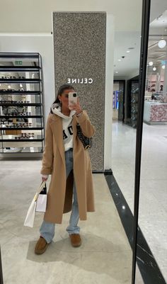 Nyc Winter Outfits, Stile Blair Waldorf, Adrette Outfits, Nyc Outfits, New York Outfits, Looks Pinterest, Europe Outfits