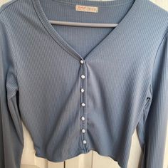 Crop Vneck Cardigan From Romwe Never Worn, Brand New No Tags Super Pretty Blue Color Size Medium But Could Fit Medium/Small Blue V-neck Cardigan, Light Blue V-neck Cardigan For Spring, Light Blue V-neck Top For Fall, Casual Blue V-neck Cardigan, Crop Cardigan, Cropped Cardigan, Long Sleeve Tees, Color Blue, Blue Color