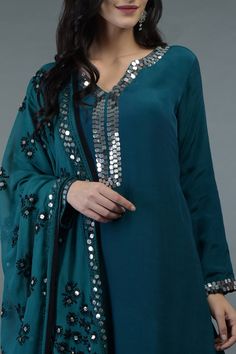 Sequin Kurti, Stitch Mirror, Embroidered Suit, Kurti Neck, Pakistani Fashion Party Wear, Kurta Neck Design, Kurti Neck Designs