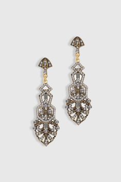 This sumptuous piece of jewelry features a retro-elegant yet slightly modern style that complements the lavish garments, reminiscent of the roaring 1920s. Features: High quality crystals and alloy Classic art deco design Baroque exaggerated earrings 3.11 inch / 7.9cm x 1.02 inch / 2.6cm Vintage Baroque Earrings, Roaring 20s Accessories, Roaring 20s Jewelry, Peacock Accessories, 1920s Earrings, Wedding Gatsby, 1920s Accessories, Roaring 1920s, 1920s Jewelry