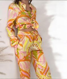 Yellow patterned set Zara Nine Size XS 34 Womens Suits, Yellow Pattern, Suits For Women, Zara, Blazer, France, Yellow, Clothes For Women, Pattern